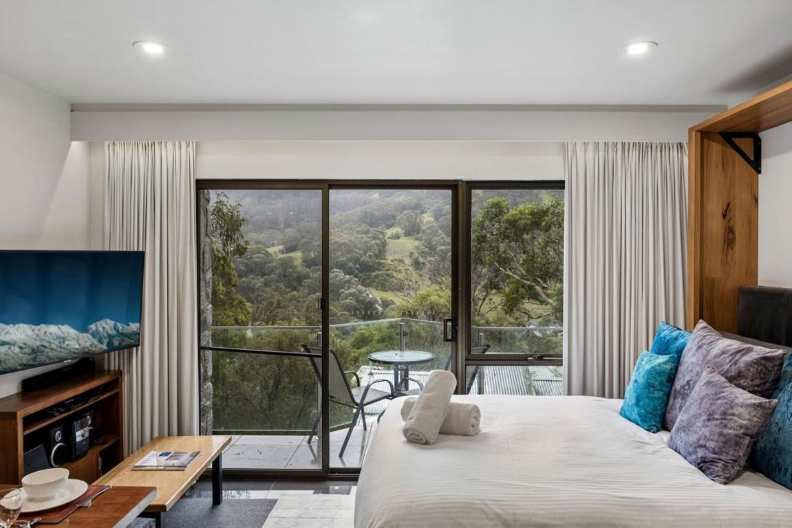 Lantern 05 - Balcony - B&B Thredbo