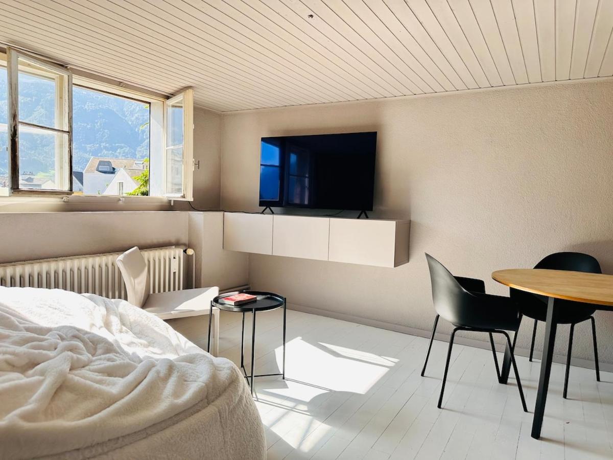 Spacious Apartment with Terrace Gerbi Living - B&B Näfels