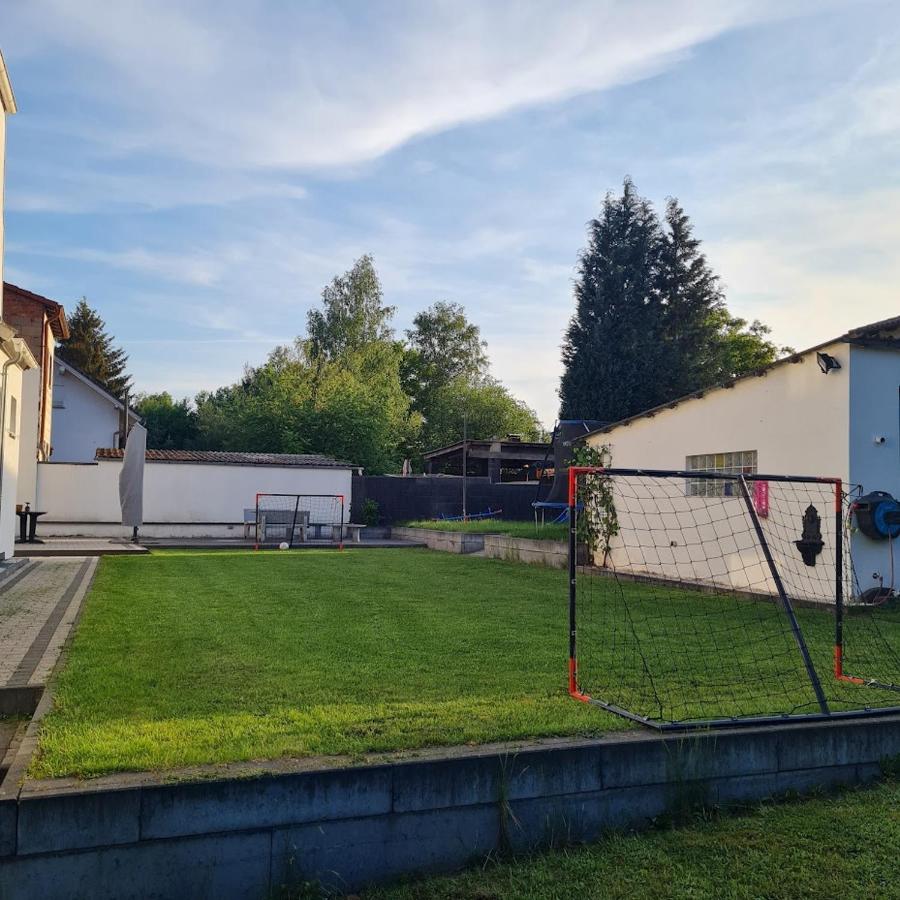 Exklusive Ferienwohnung mit viel Platz und Ruhe - Chambres d’hôtes Homburg