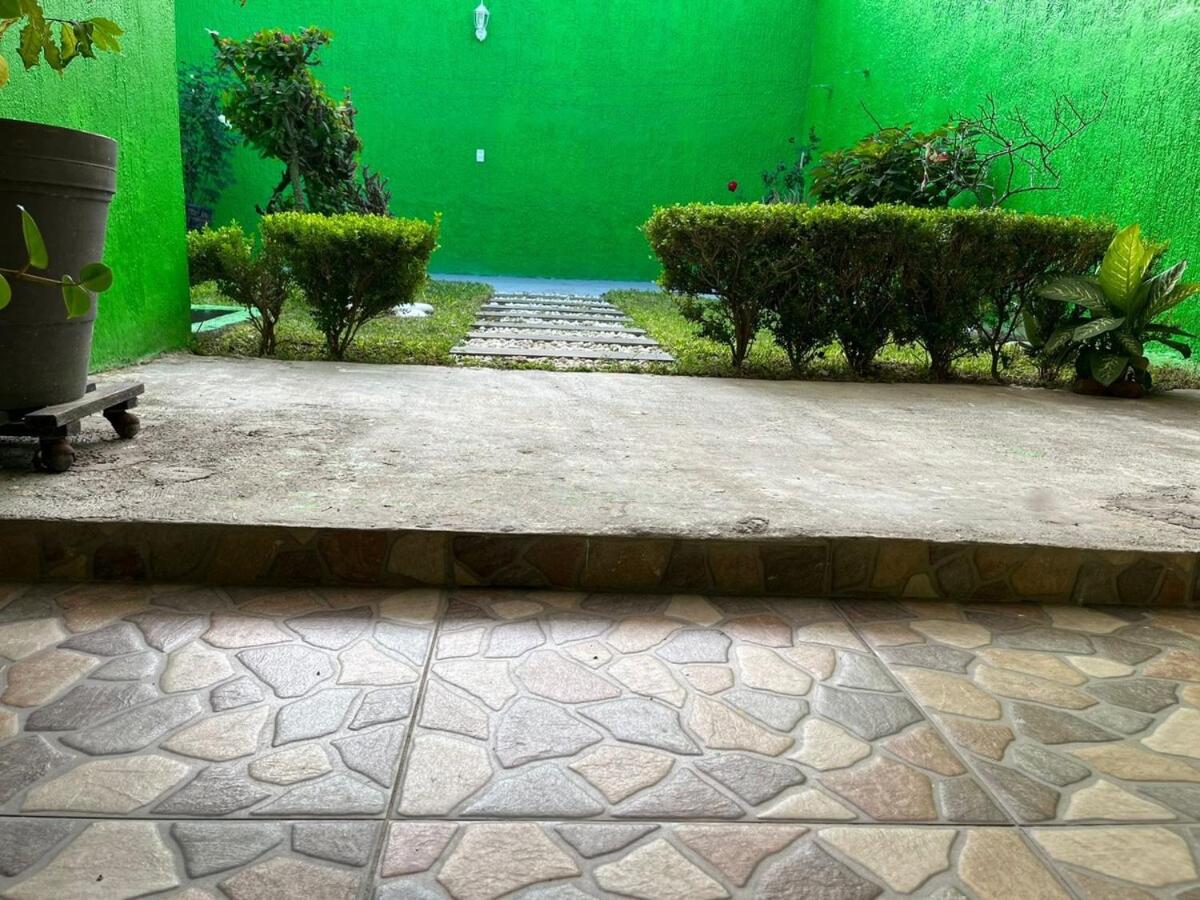 Casa Paraíso céntrica y con estacionamiento a minutos del zoológico - Chambres d'hôtes Guadalajara