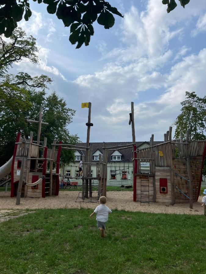 Am Alten Forsthaus Starsow - Ferienwohnung Mirow