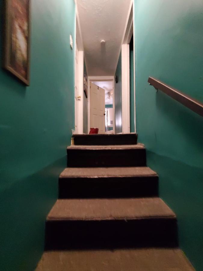 Grateful Hemphill 3 - B&B Atlanta
