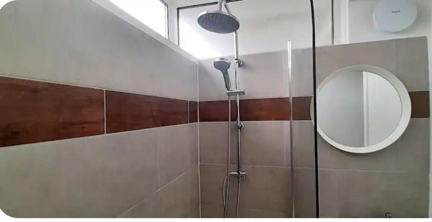 Spacious King Room near Victoria - Zone 1 - B&B London