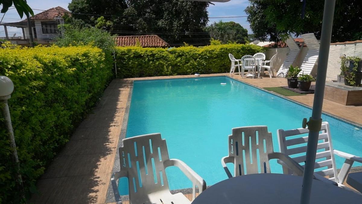Casa com 5 quartos exclusiva não e condomínio - B&B Araruama