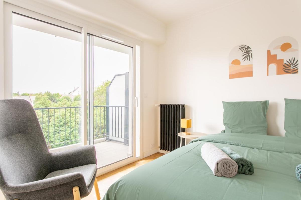 Solaya - Bright 2 bedroom - Balcony - Parking - B&B Nantes