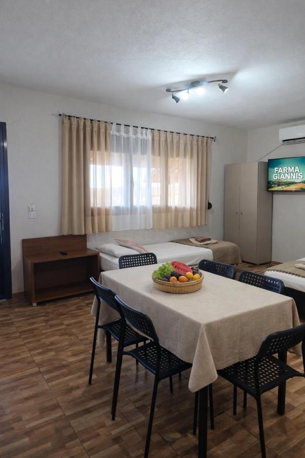 Farma Giannis - Ferienwohnung Sárti