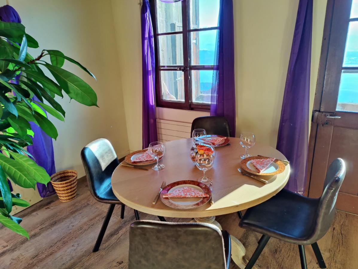 Panorama Ferienwohnung Luegisland - Ferienwohnung Oberhofen