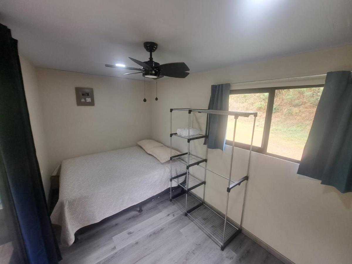 Contenedor el Colibrí - B&B Naranjo