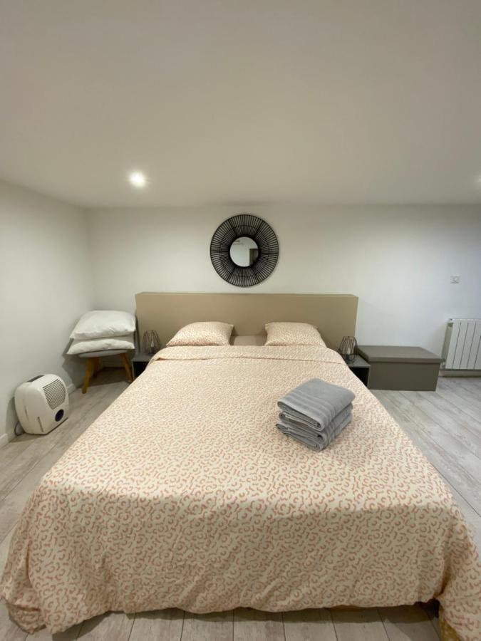 Appartement typique et insolite - coeur bordeaux - 1 chambre - 3 lits - 6 p - Chambres d'hôtes Bordeaux