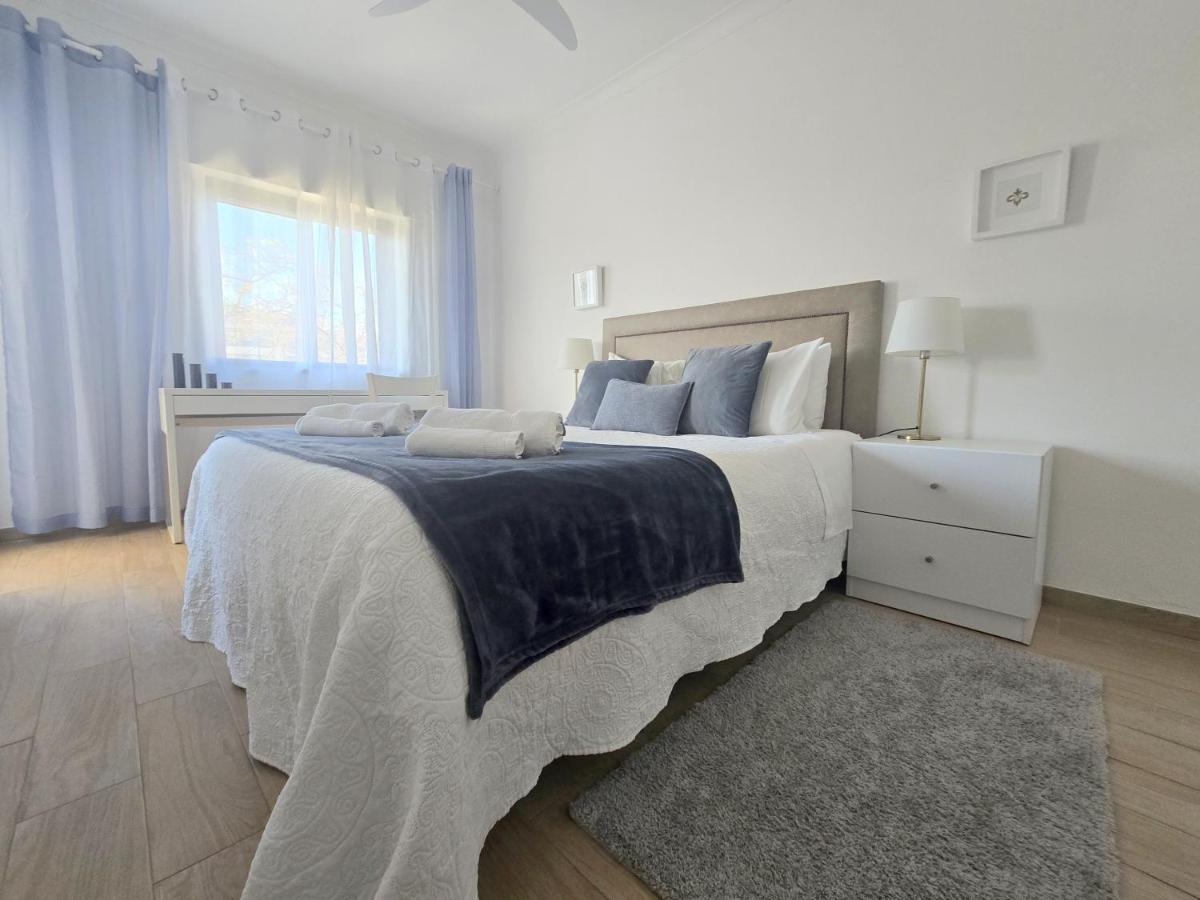 Modern Beach Apartment - Avenida Mar 1 - 150 mts da praia - B&B Quarteira