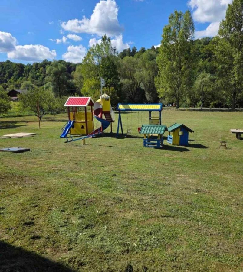 Stan na dan Bumbar - Ferienwohnung Kostajnica