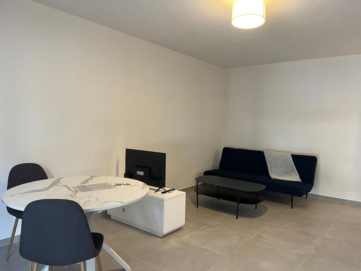 Charmant appartement climatisé a Avignon avec terrasse et parking privé - B&B Avignone