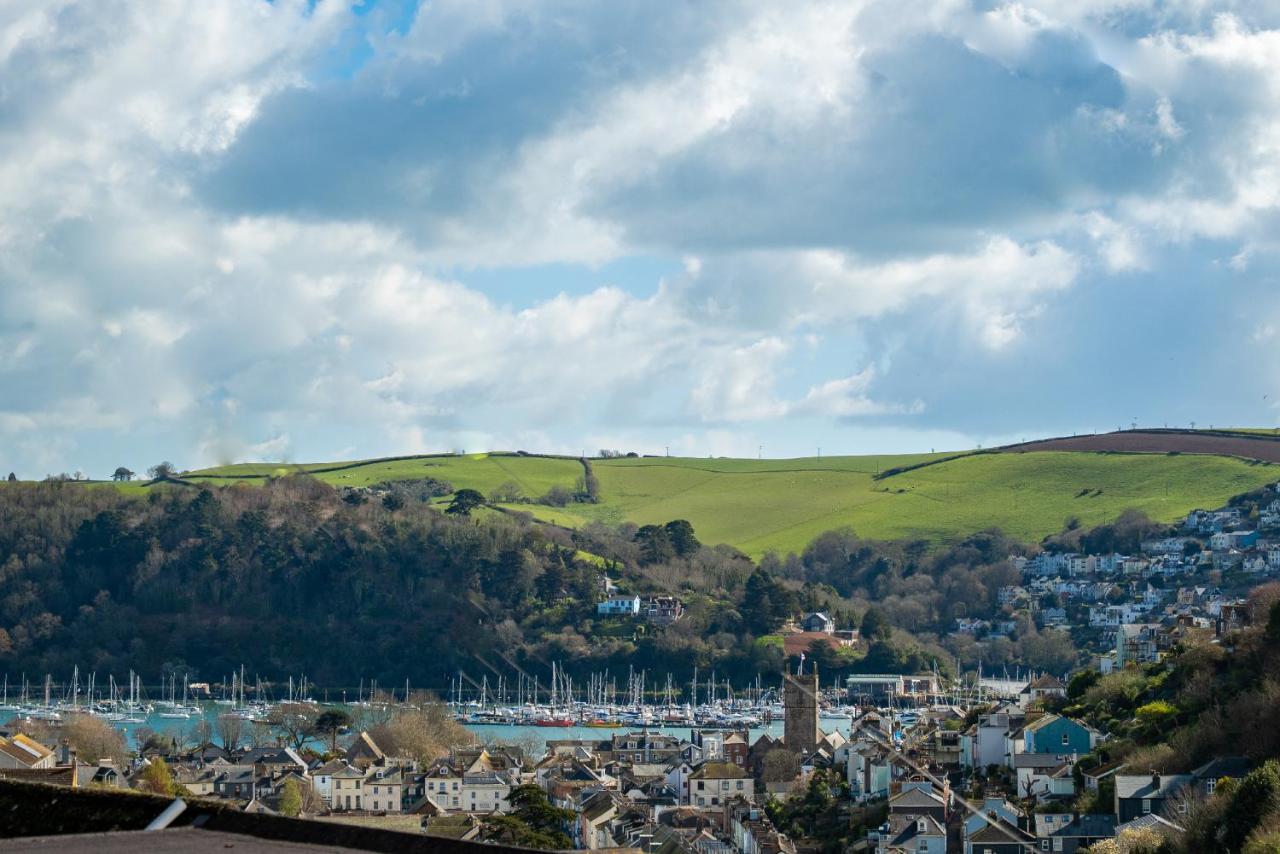 Stunning Dartmouth Views Stylish Coastal Home - B&B Dartmouth