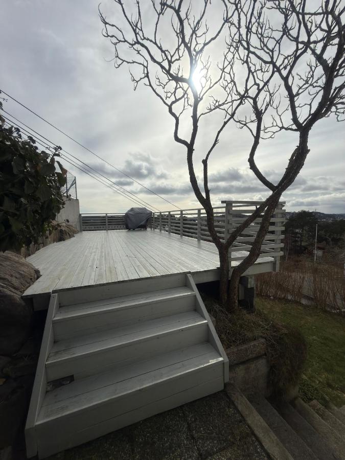 Modern Home with patio, short distance from city centre - Ferienwohnung Arendal