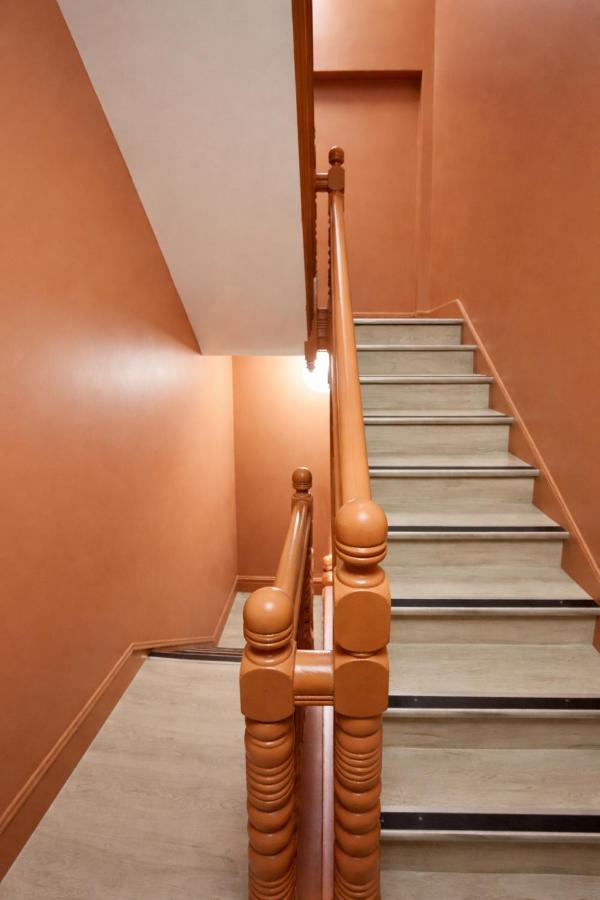 Spacious 2 Bedroom Apartment (Apt. A) - B&B Londra