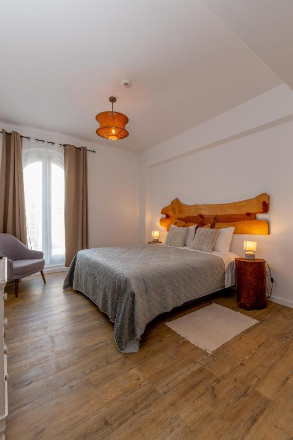 Doppel- oder Zweibettzimmer