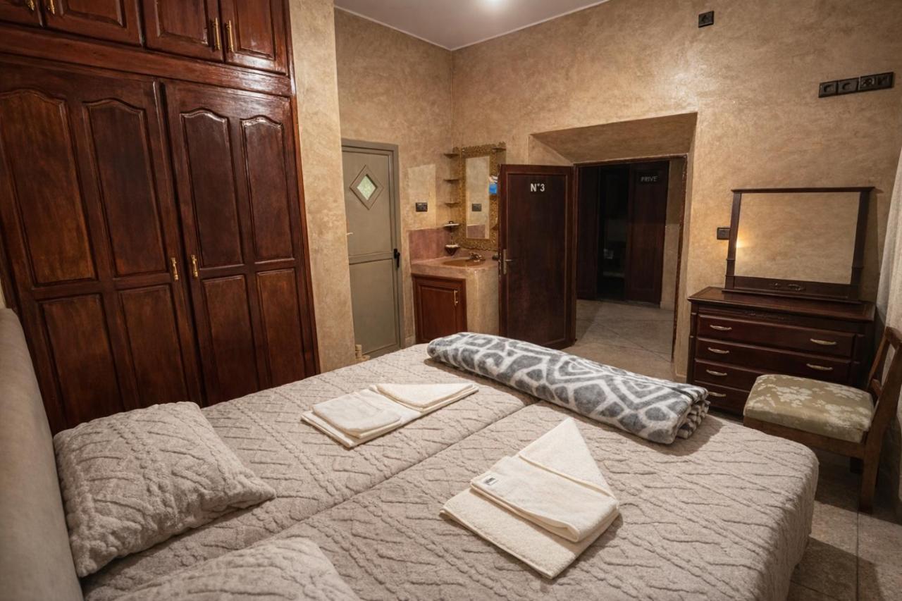 Camera Matrimoniale/Doppia con Letti Singoli con Bagno Privato