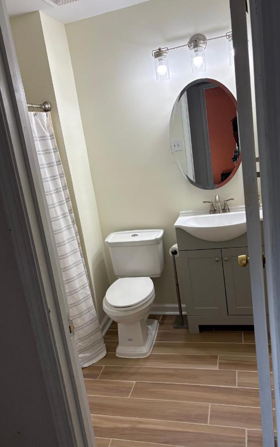 Comfortable room in a Cottage style Home Female Only - Chambres d'hôtes Lilburn