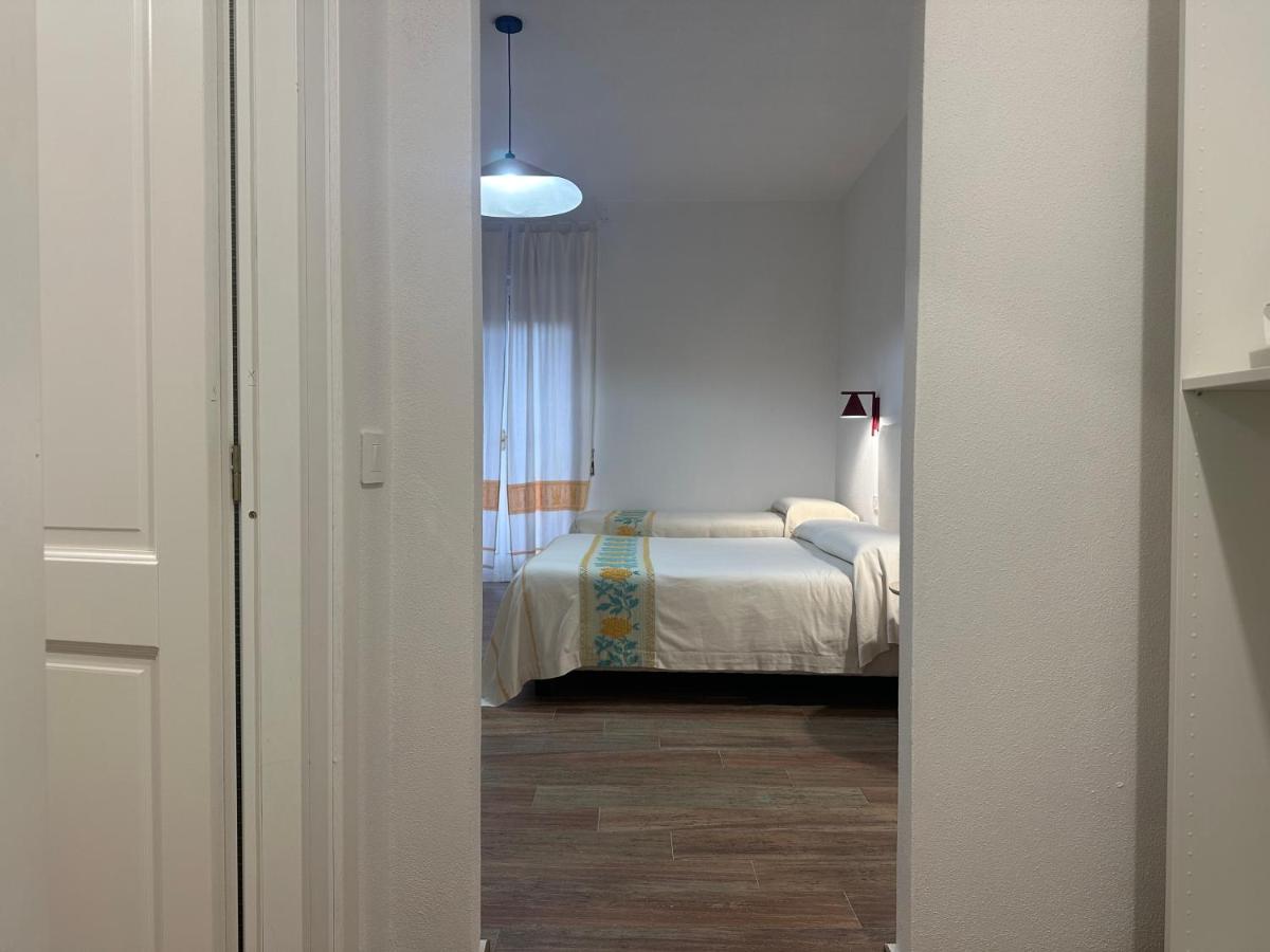 Vierbettzimmer mit Balkon