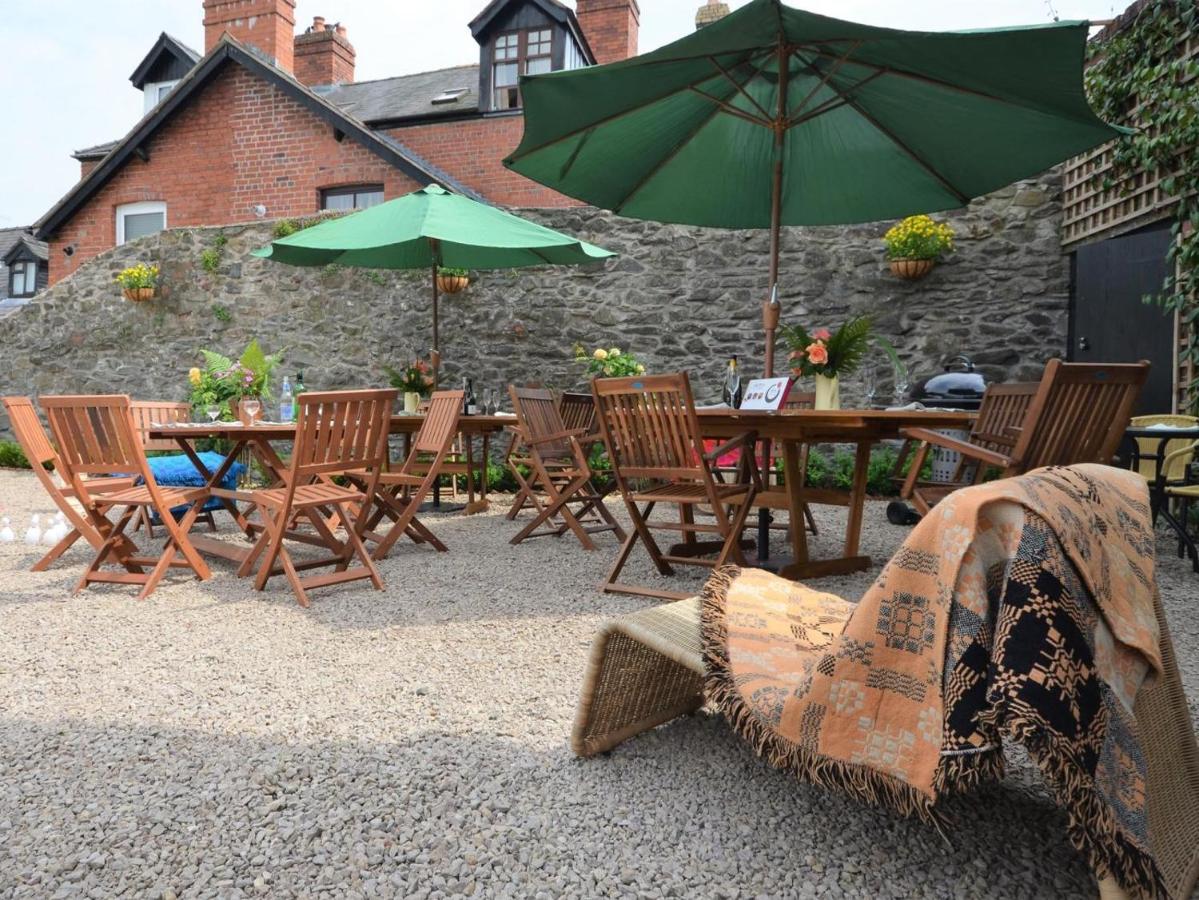 9 Bed in Llanfyllin oc-40870 - B&B Llanfyllin