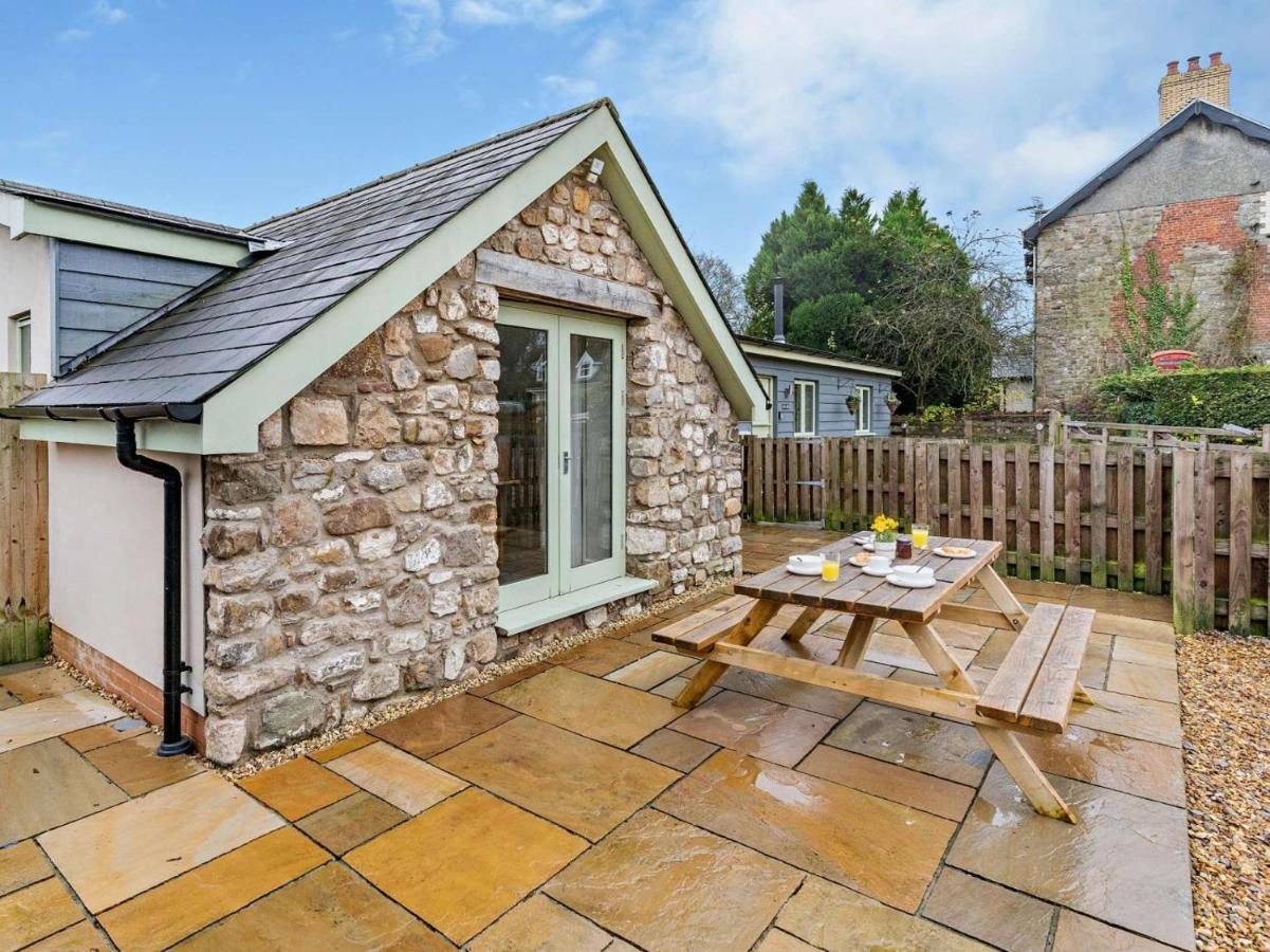 2 Bed in Pontypool oc-58961 - Bed and Breakfast Mamhilad