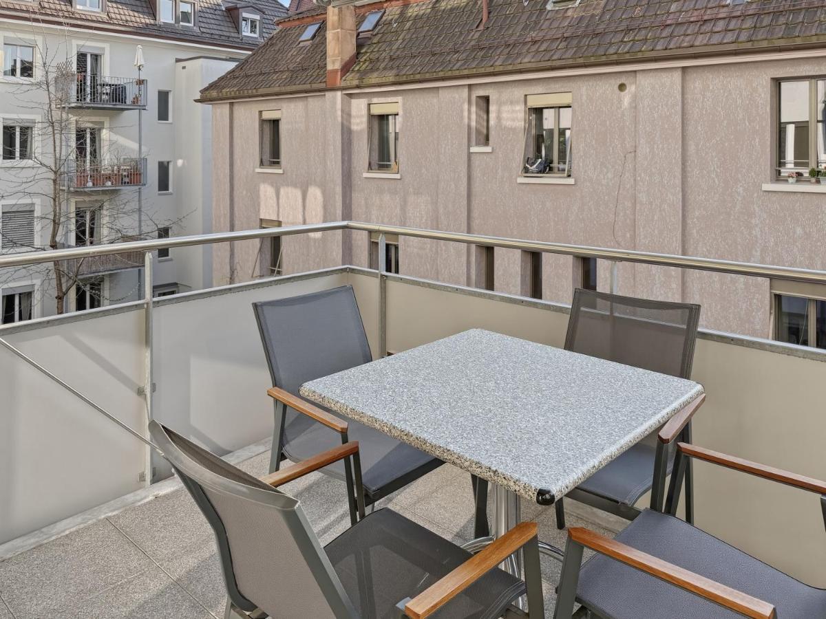 1BR apartment with balcony - West 13 - B&B Zurich