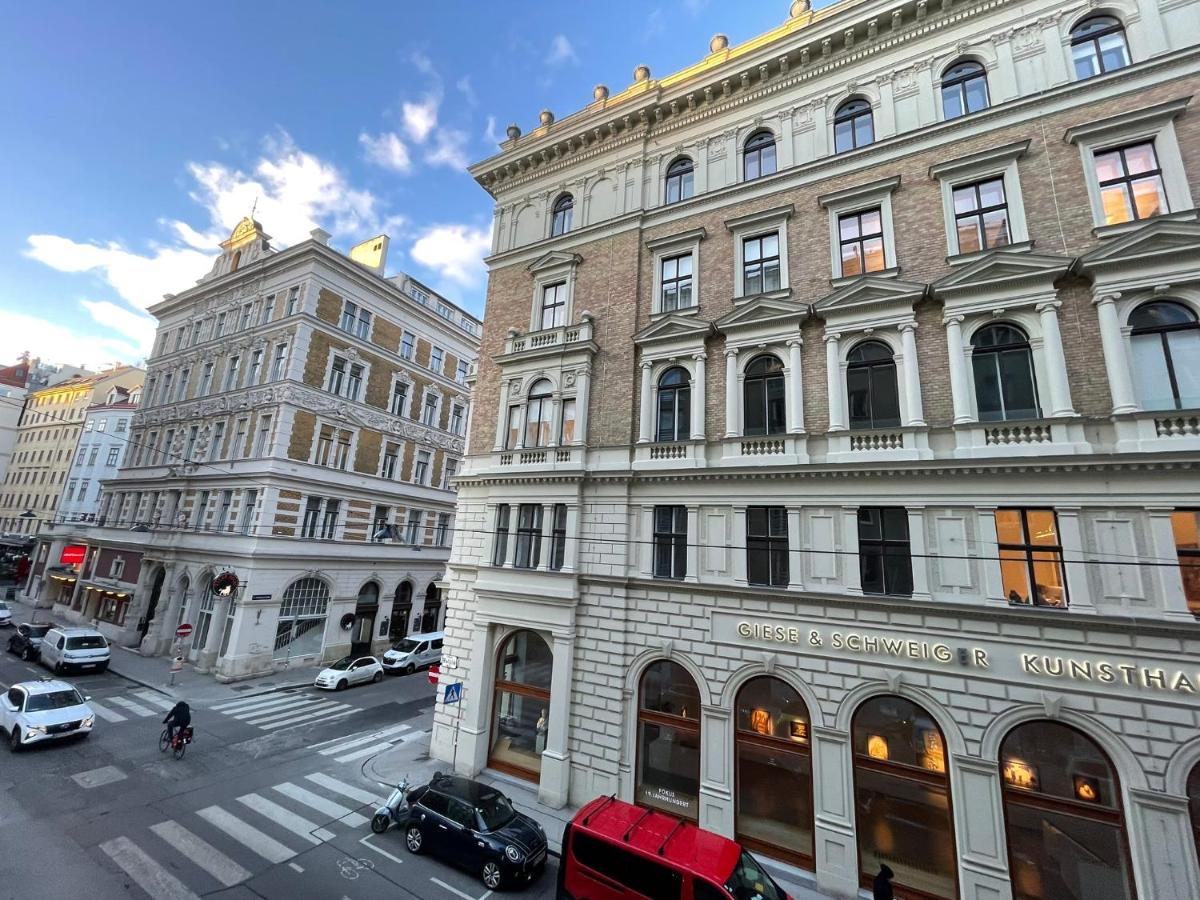 Home Sweet Home - State Opera - B&B Vienna