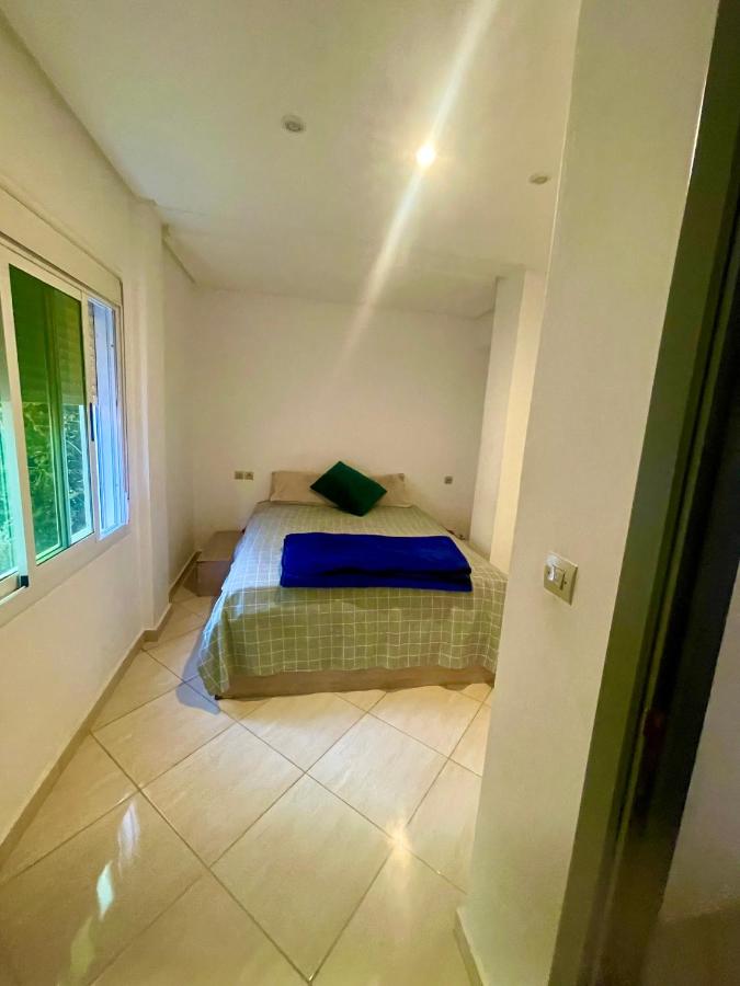 Apparemment BAHRA - B&B Taza