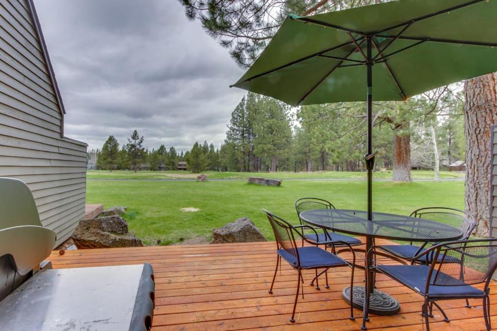 Condo in Great Location View of Golf Course & SHARC Passes - Dogs OK - Ferienwohnung Sunriver