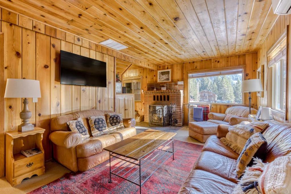Cozy pine interior home in the heart of Government Camp - B&B Government Camp