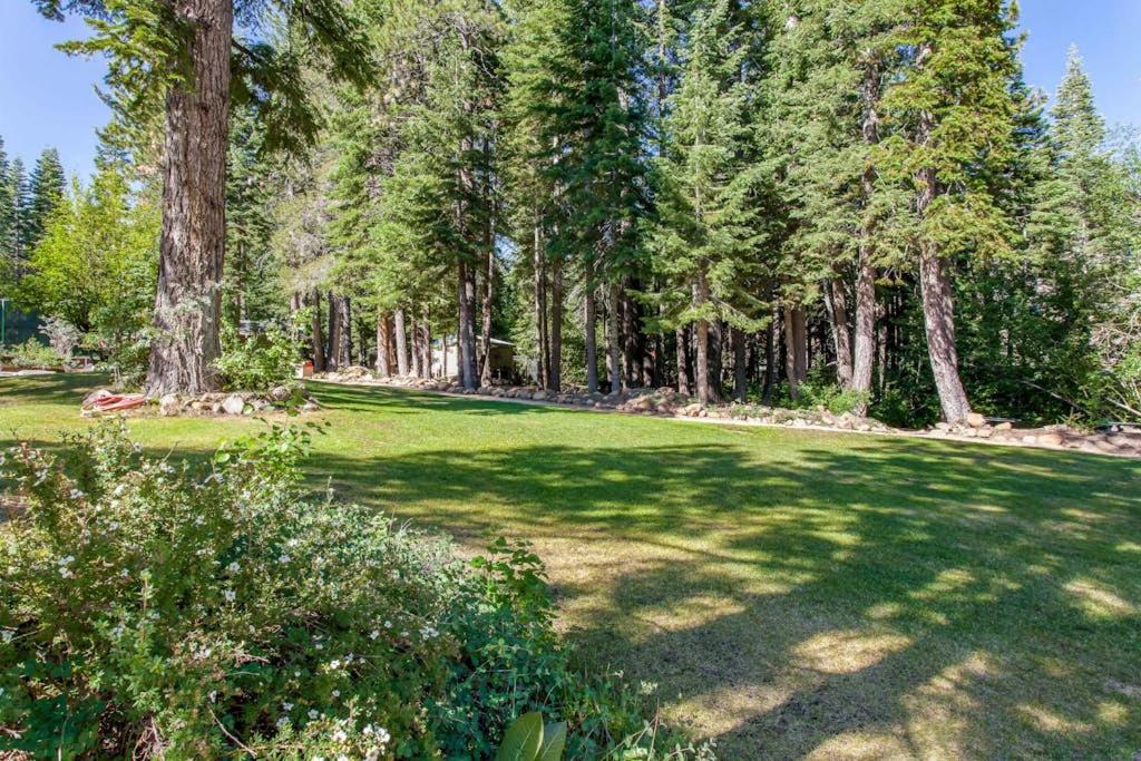 Alpine Hideaway - 3-Min Walk to Gondola & Steps to Dining - Pool & Hot Tub - Chambres d'hôtes Kingswood Estates