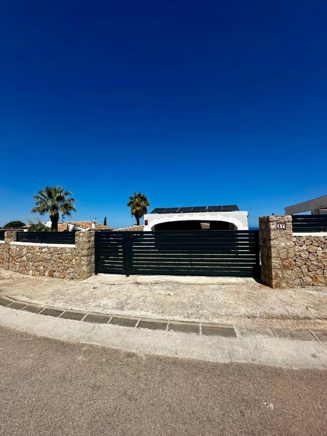 Villa Happy, Luxus mit Meerblick & Pool - B&B Monte Pego