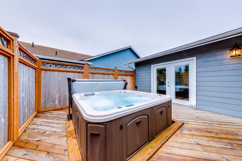 Charming Seaside home with Private Hot tub and easy beach access - B&B Seaside