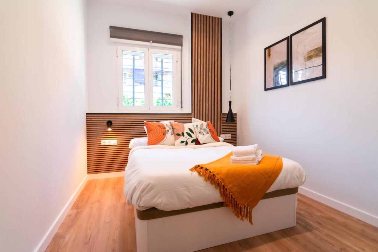 EDomus Muralla Suites - Bed and Breakfast Sevilla