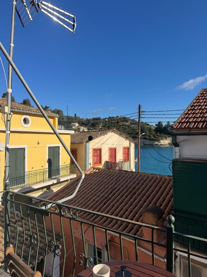 Ntina Apartment - Loggos, Paxos - Bed and Breakfast Longós