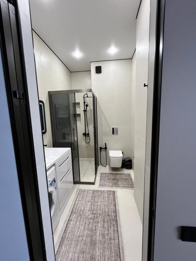 Апартамент в центре левого берега - B&B Astana