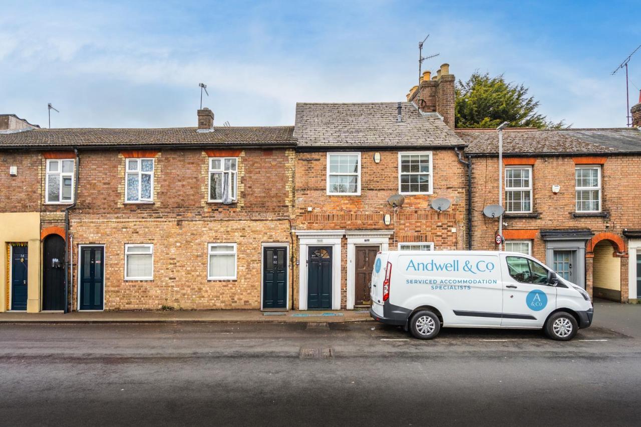 Jasmin Place - B&B Luton
