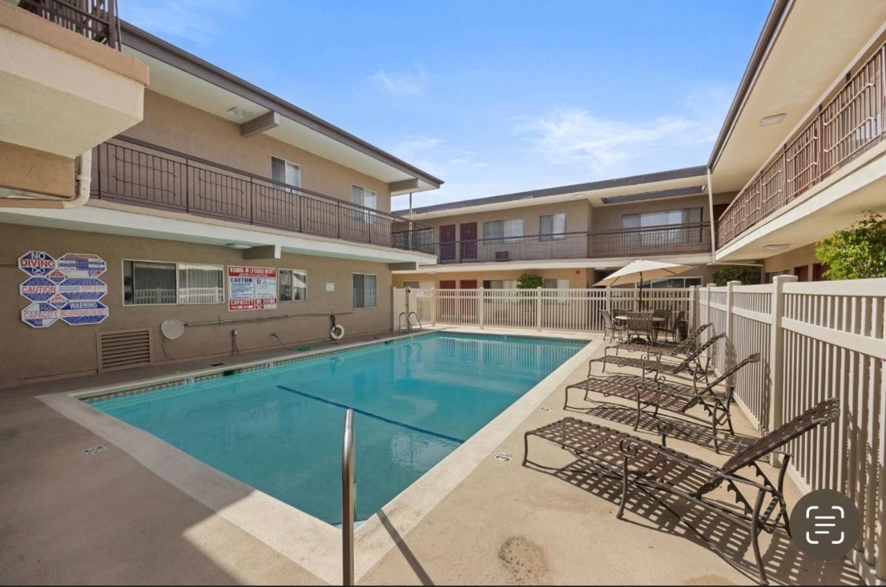 Cozy Studio Near Universal Studios Hollywood - Chambres d'hôtes Los Angeles