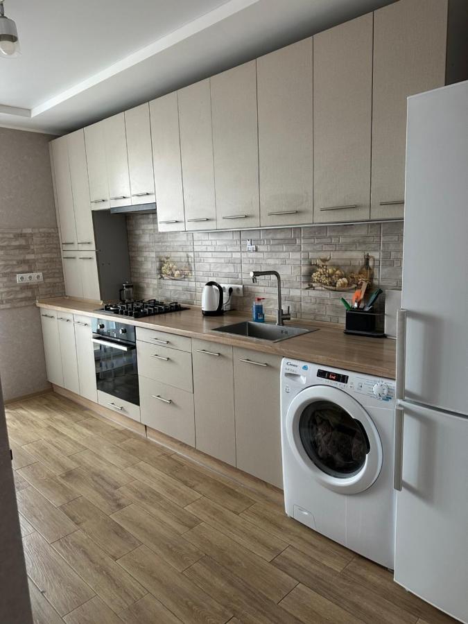 Новая квартира возле железнодорожного вокзала - Chambres d'hôtes Vinnytsia