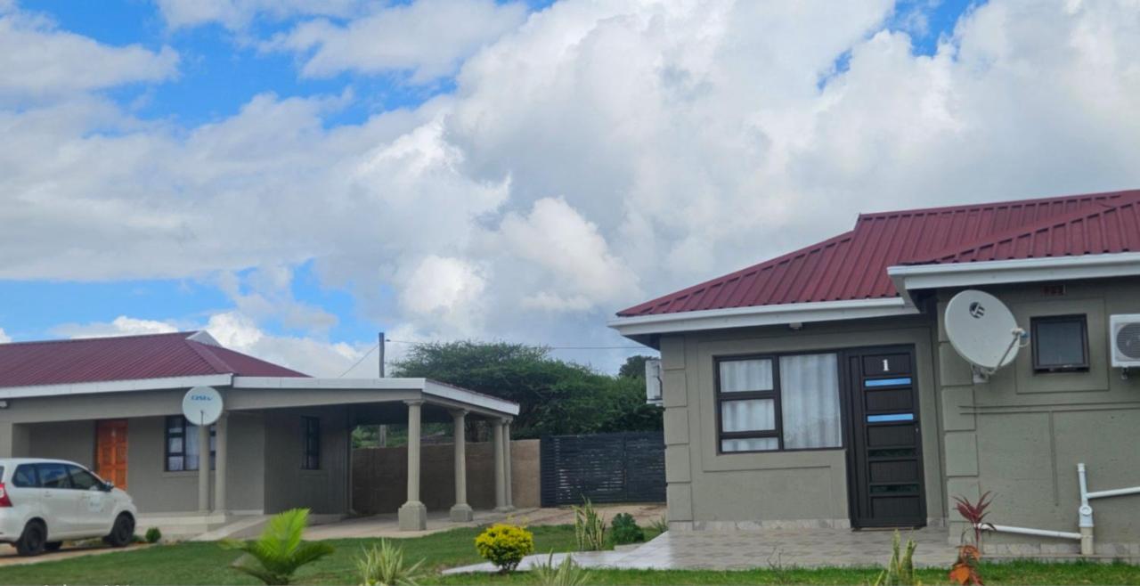 Phelelani Lodge Jozini - B&B Jozini