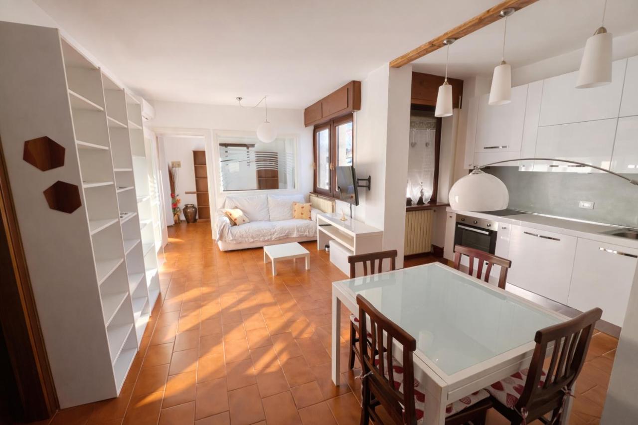 Spazioso appartamento in pieno centro città! - B&B Belluno