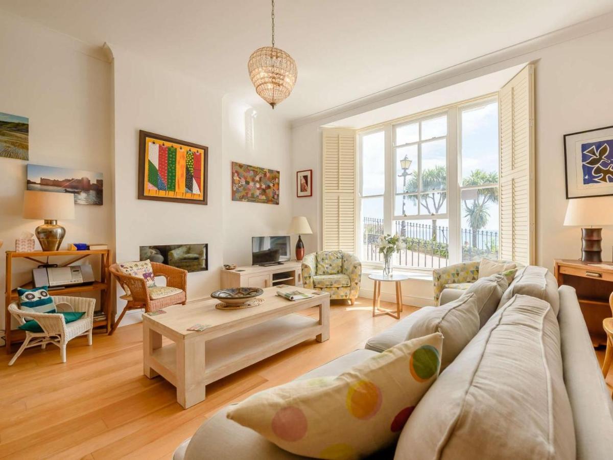 3 Bed in Tenby oc-fb301 - B&B Tenby