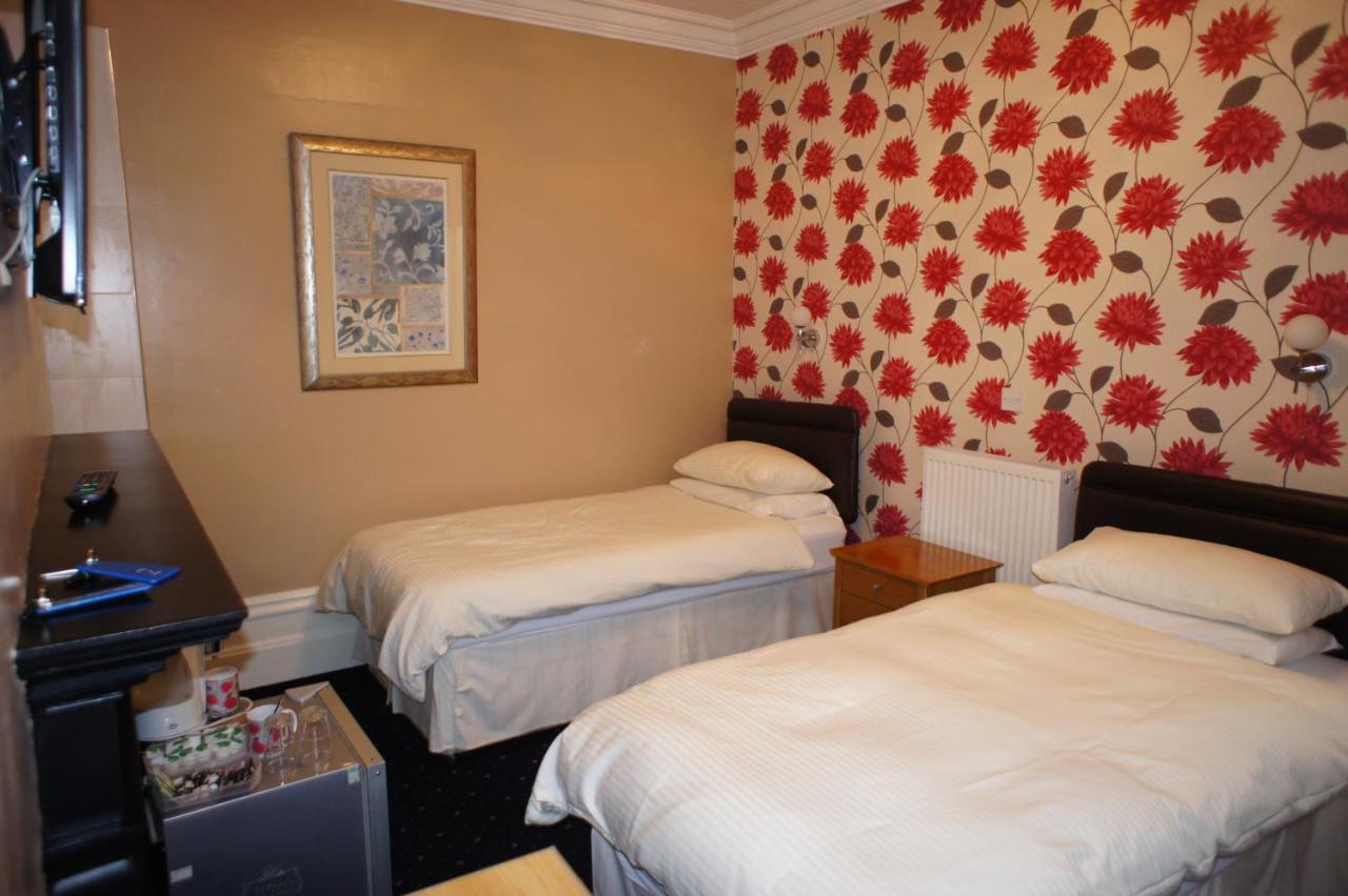 Chambre Lits Jumeaux Standard avec Salle de Bains Commune