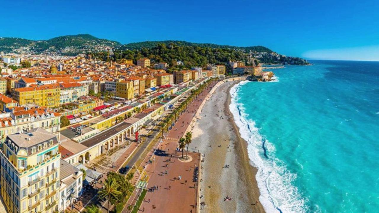 Holliday Azur - Bed and Breakfast Nice