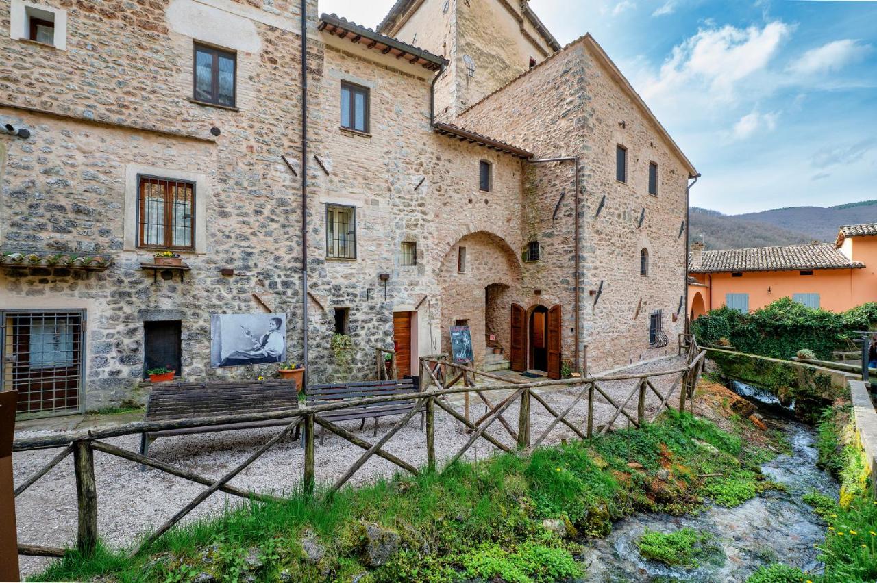 GuestHost - Suite on the RIVER Apartment - B&B Rasiglia