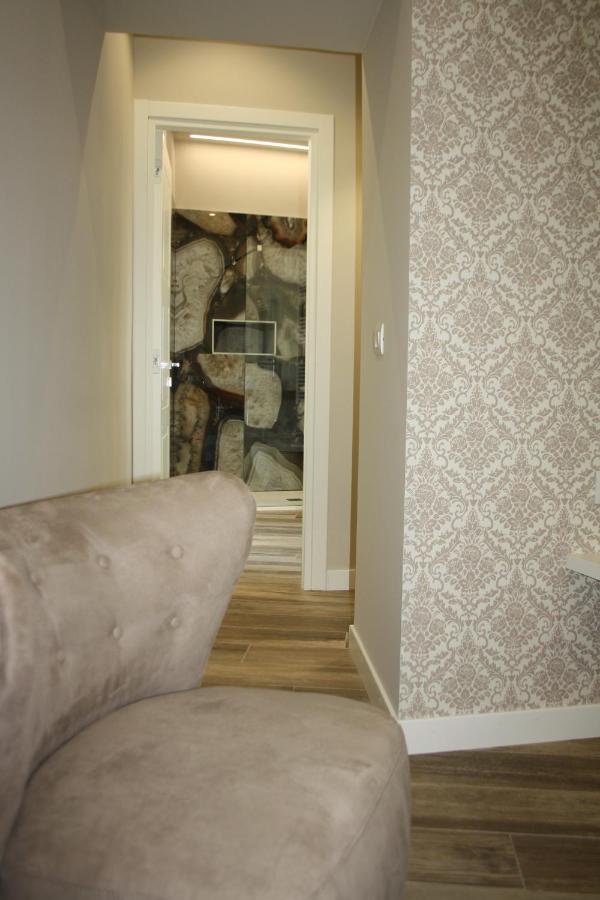 Palazzo Partenope - B&B San Severo