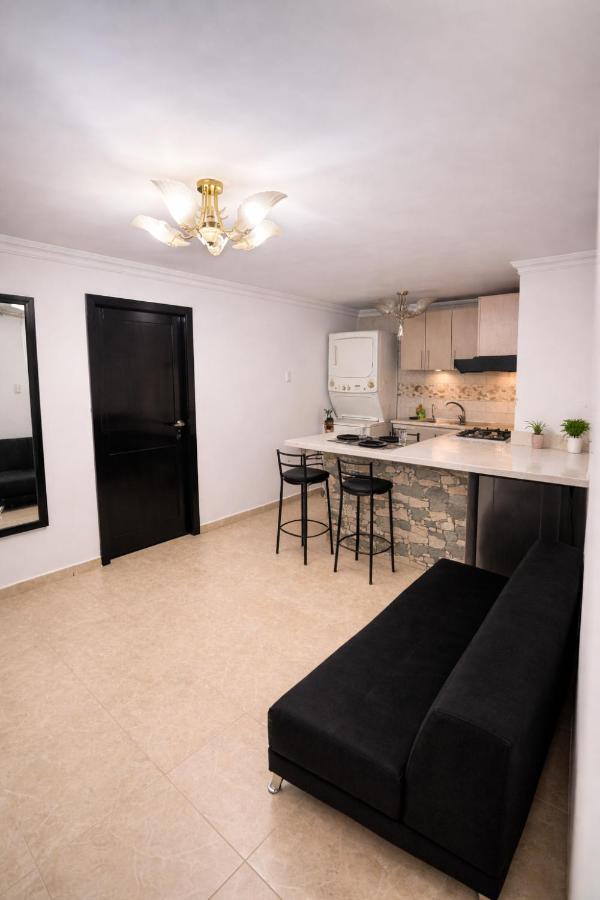Nova Suite Moderna y acogedora en el centro GYE - Chambres d'hôtes Guayaquil