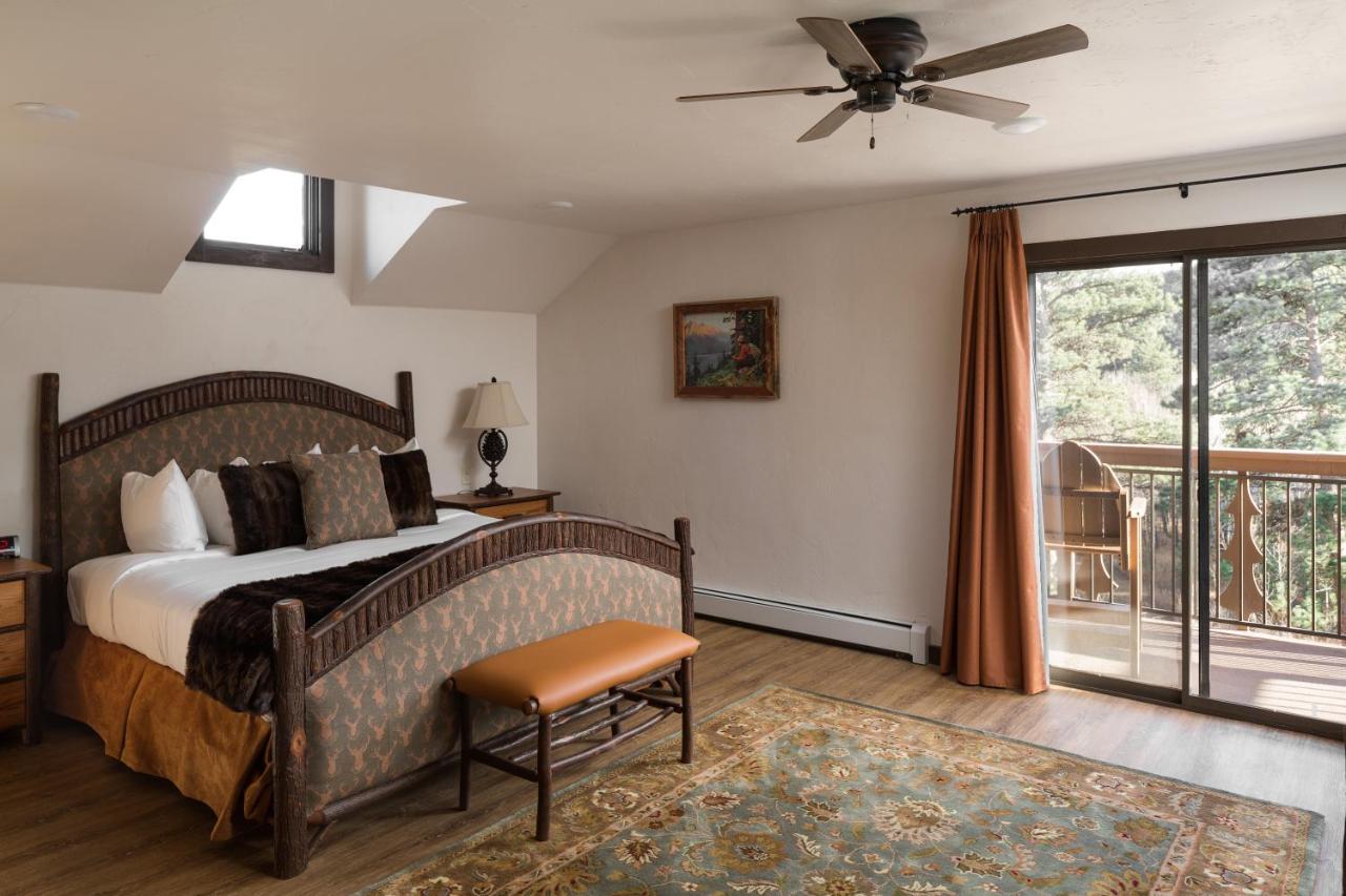 Suite with River View (2 Adults)