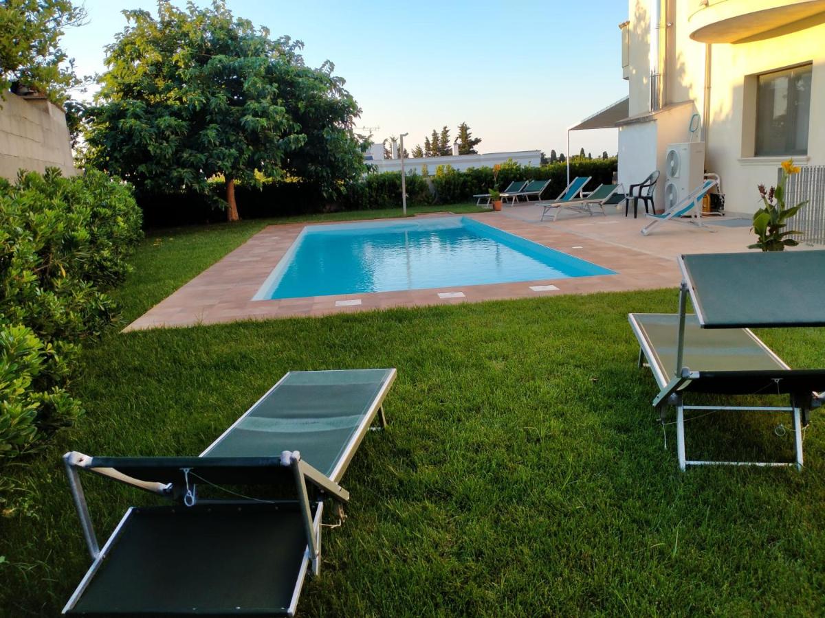 Il Santo - B&B Restaurant & Swimming Pool - B&B Uggiano la Chiesa