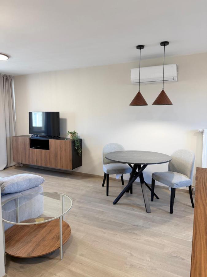 Misvest Lord Cieszyn apartament z balkonem - B&B Zabrze